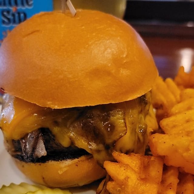 MCO Burger*.